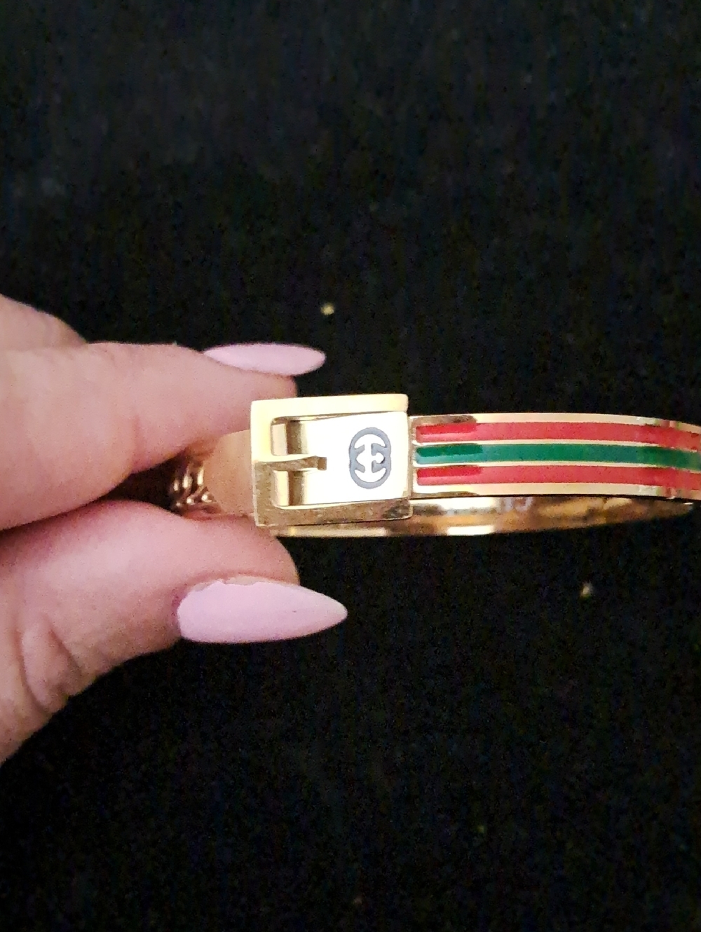 Fashion Jewelry Gold Bracelet with Red and Green Stripes